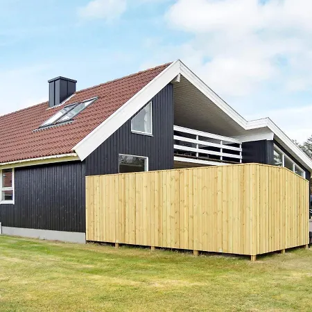 10 Person Holiday In Thisted *