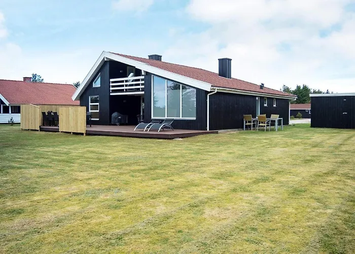 10 Person Holiday In Thisted